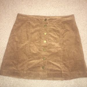 Brown buttondown skirt